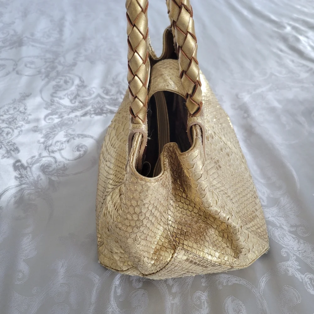 CARLOS FALCHI Vintage Genuine Leather Handbag. - Picture 4 of 13